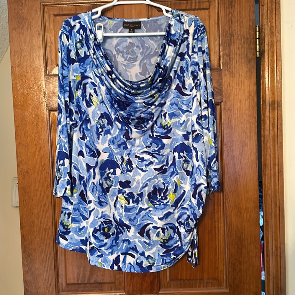 Women’s blouse, soft with ties that cinch on the side